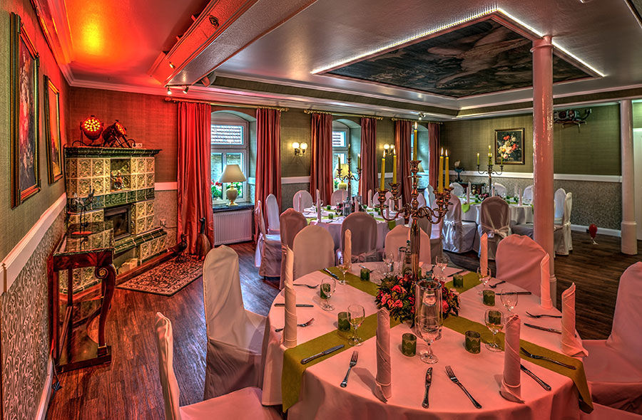 Landhotel Schwarzer Adler Suelzetal Negocio foto